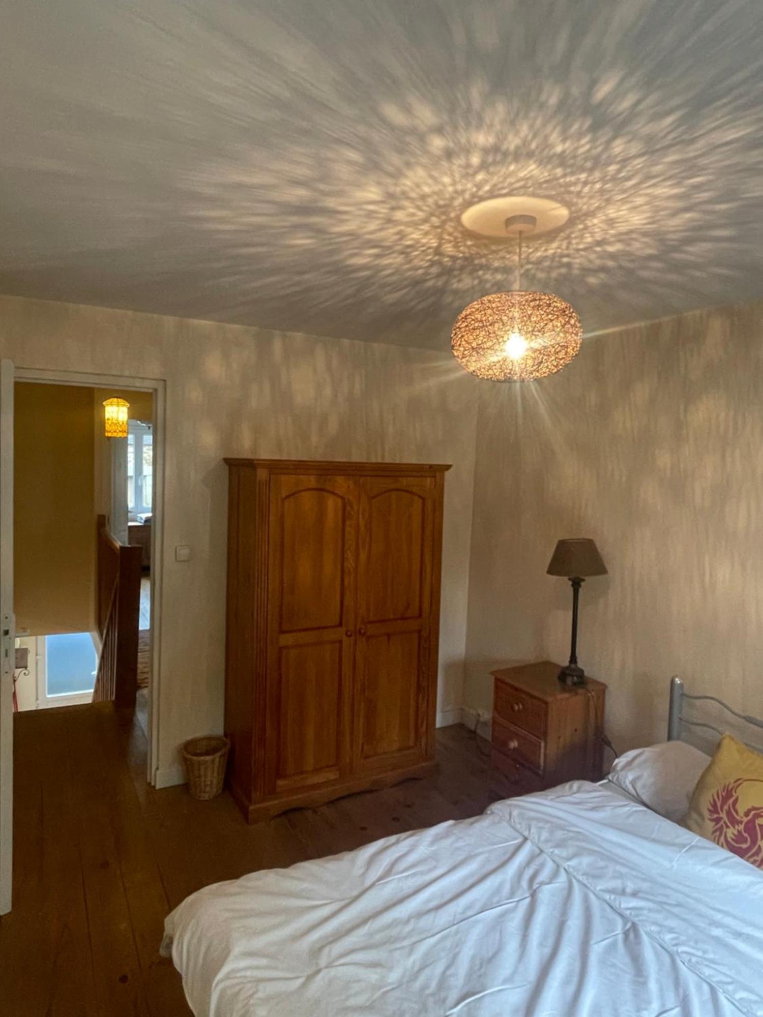 Charme De La Campagne Villa Plelauff Bagian luar foto