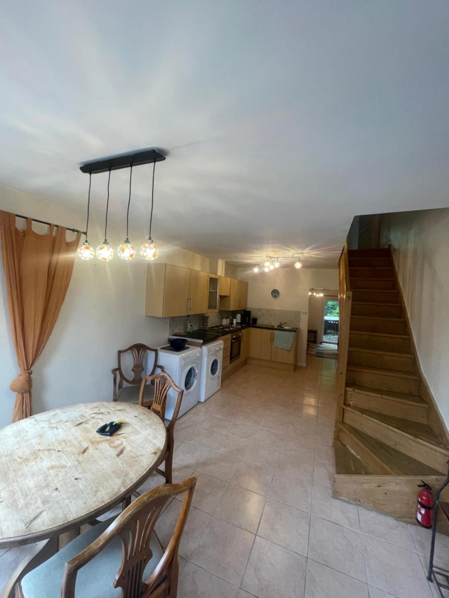 Charme De La Campagne Villa Plelauff Bagian luar foto
